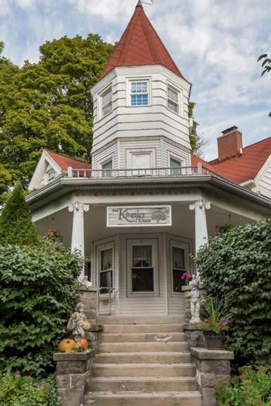Kingsley House Bed & Breakfast - Full Home Fennville Kültér fotó