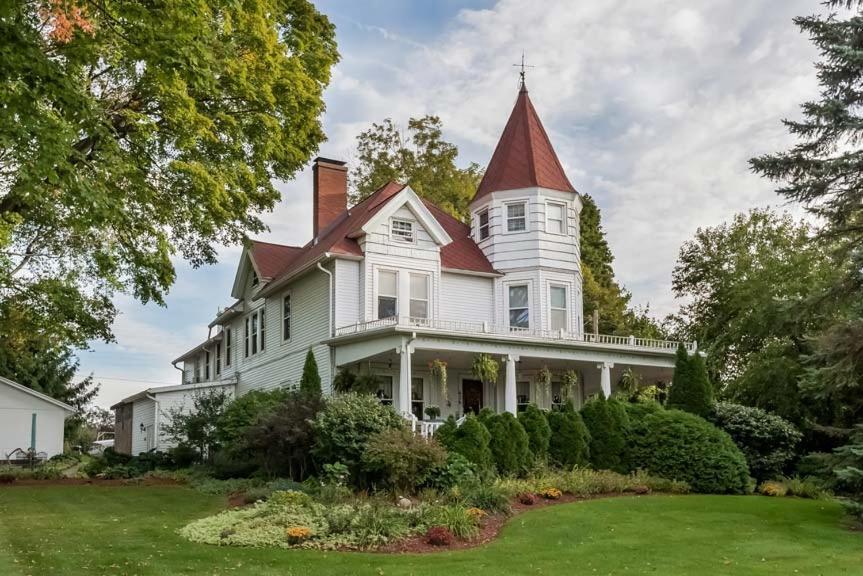 Kingsley House Bed & Breakfast - Full Home Fennville Kültér fotó