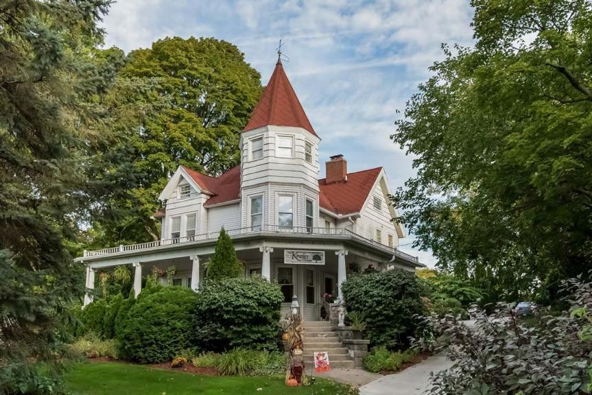Kingsley House Bed & Breakfast - Full Home Fennville Kültér fotó